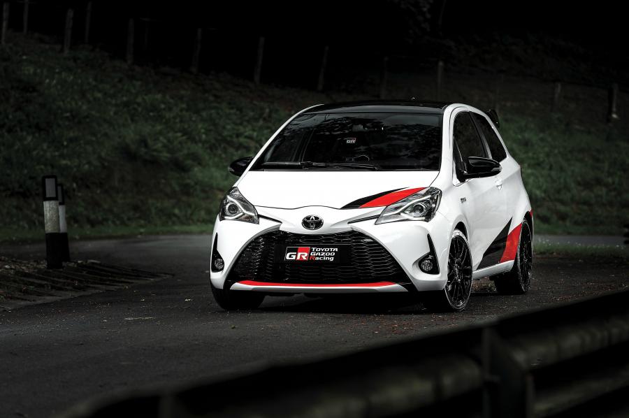  Toyota Yaris GRMN 2017 года  (фото 35 из 51)